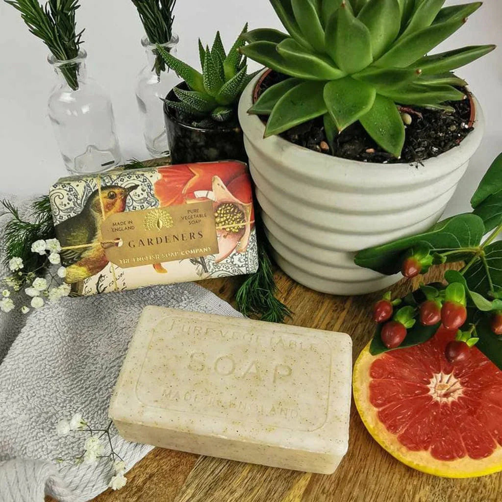Gardeners Grapefruit Exfoliating Soap Bar ( members 10%  discount)